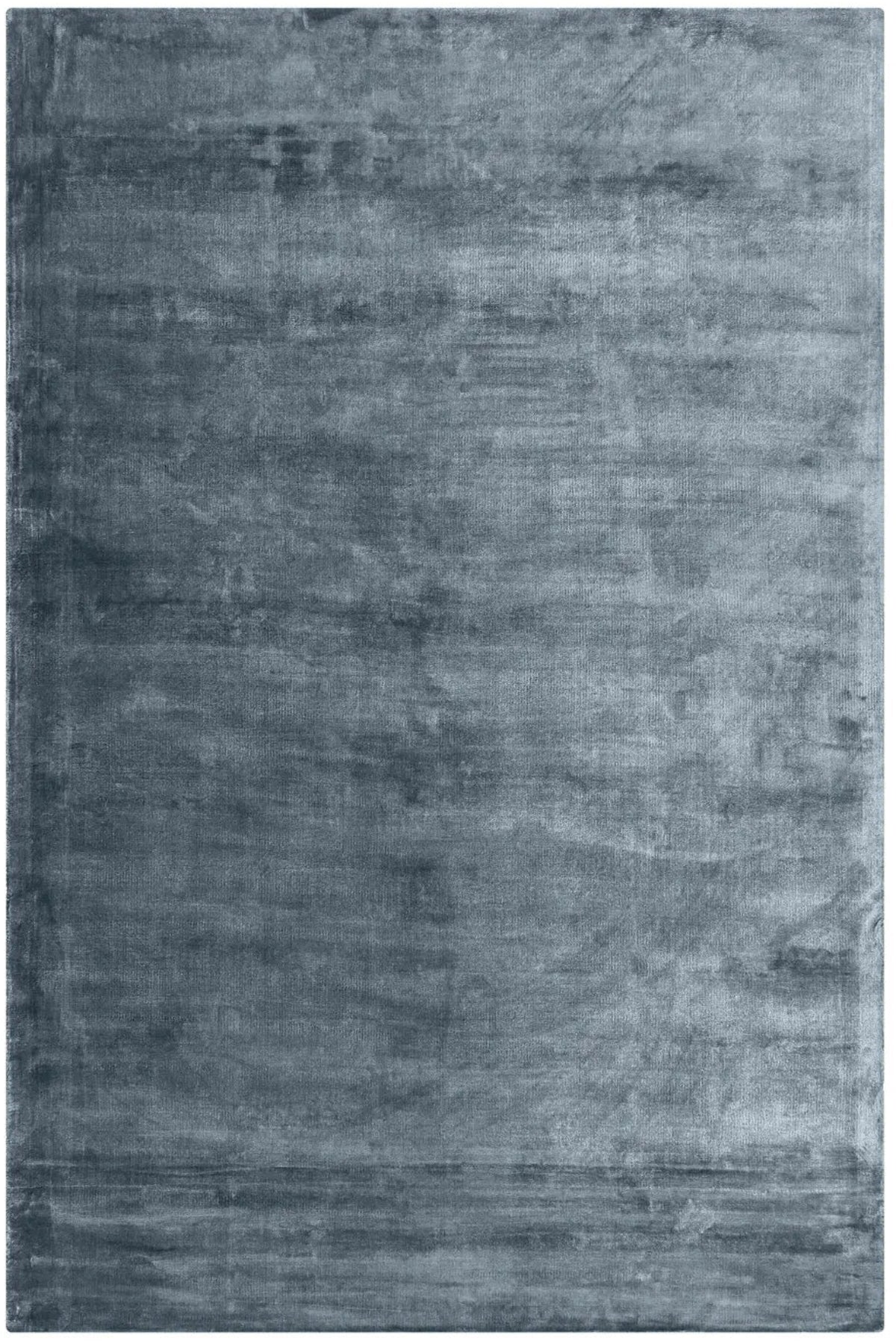 CHIC GREY